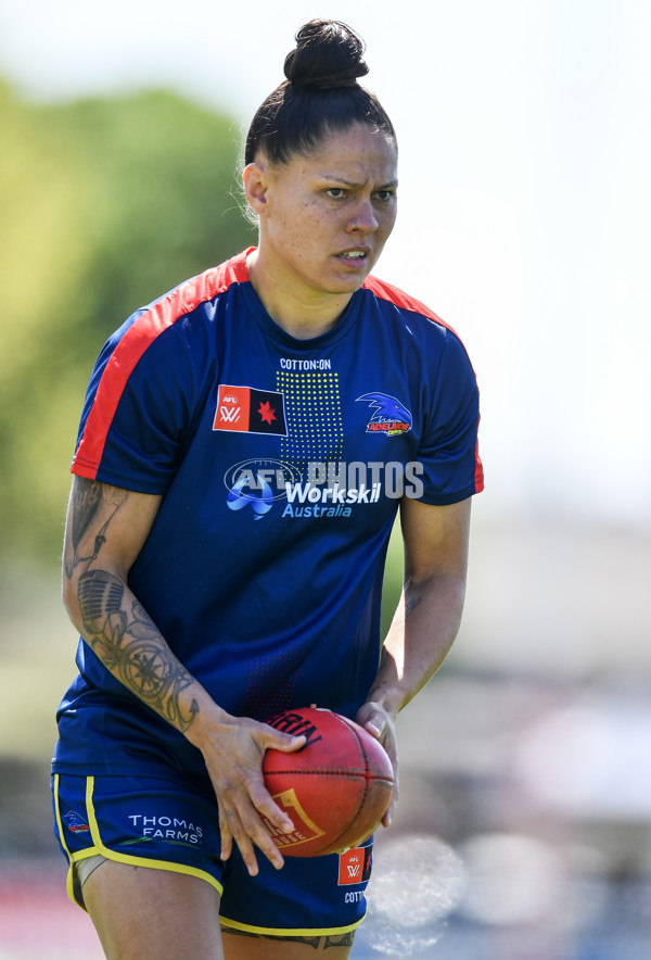 AFLW 2024 Round 03 - Adelaide v Hawthorn - A-54056913