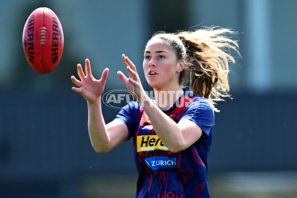 AFLW 2024 Round 03 - Melbourne v North Melbourne - A-54058262