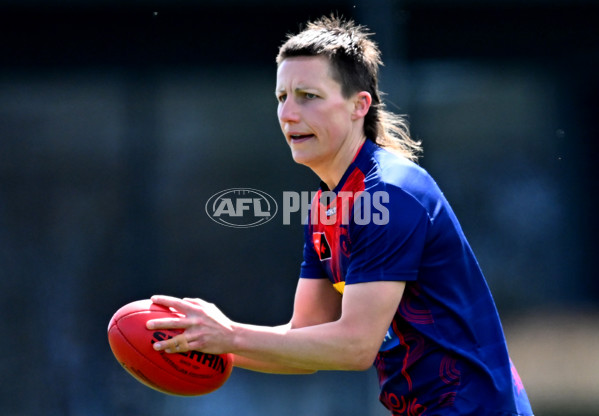 AFLW 2024 Round 03 - Melbourne v North Melbourne - A-54058263