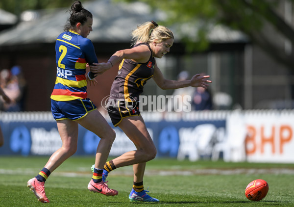 AFLW 2024 Round 03 - Adelaide v Hawthorn - A-54058286