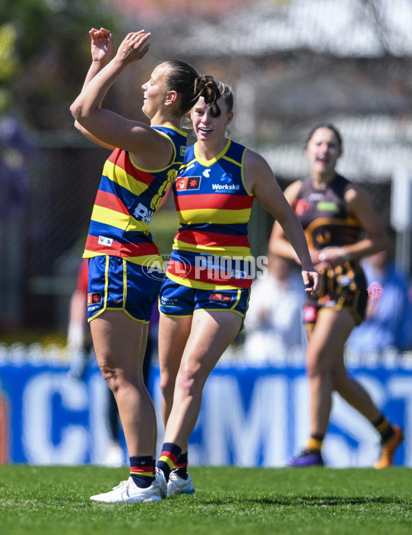 AFLW 2024 Round 03 - Adelaide v Hawthorn - A-54059310