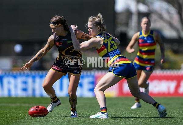 AFLW 2024 Round 03 - Adelaide v Hawthorn - A-54059316