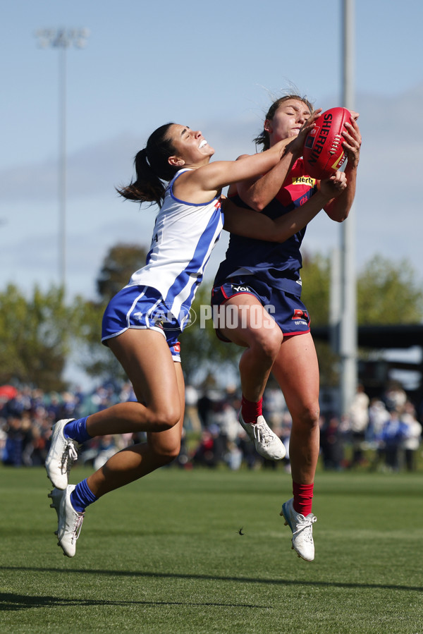 AFLW 2024 Round 03 - Melbourne v North Melbourne - A-54061255