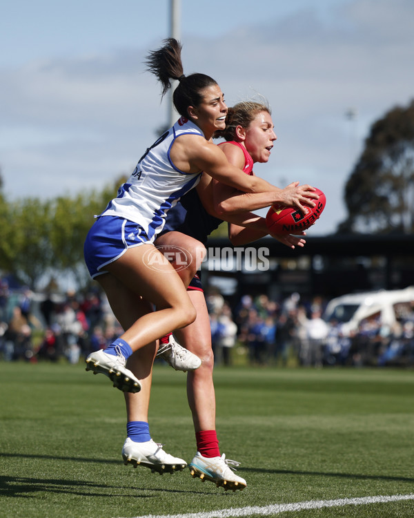 AFLW 2024 Round 03 - Melbourne v North Melbourne - A-54061256