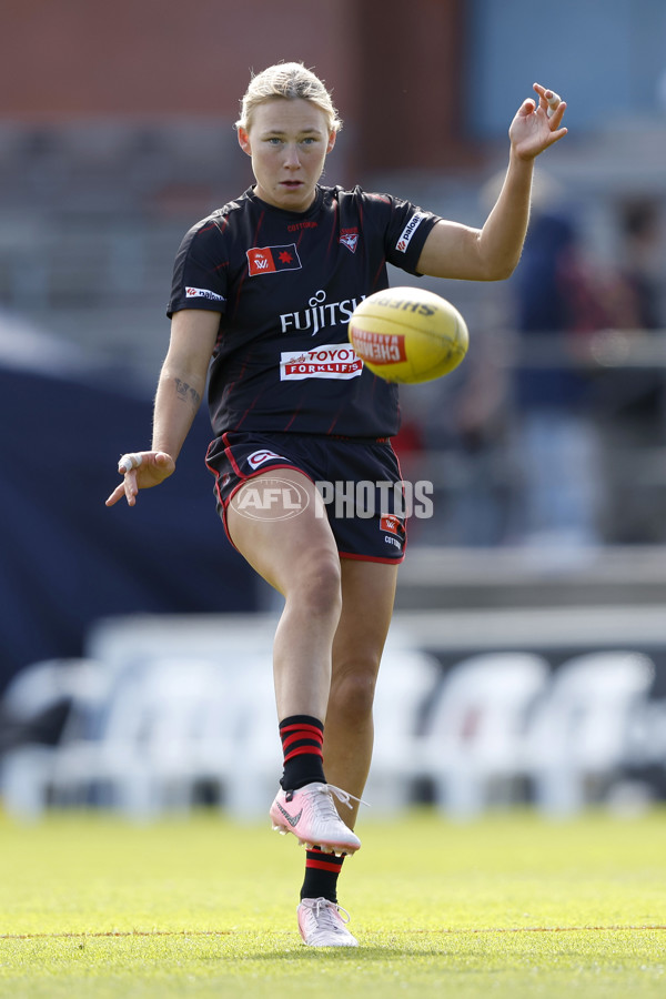 AFLW 2024 Round 03 - Essendon v St Kilda - A-54063933