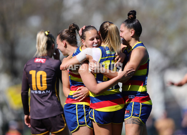 AFLW 2024 Round 03 - Adelaide v Hawthorn - A-54063971