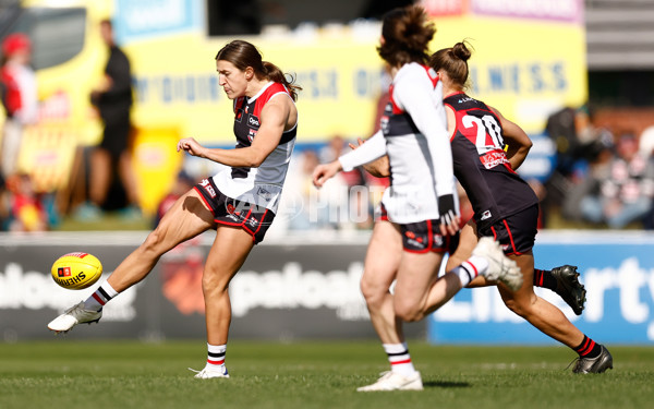 AFLW 2024 Round 03 - Essendon v St Kilda - A-54063984