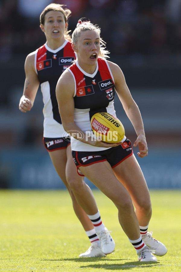 AFLW 2024 Round 03 - Essendon v St Kilda - A-54065046