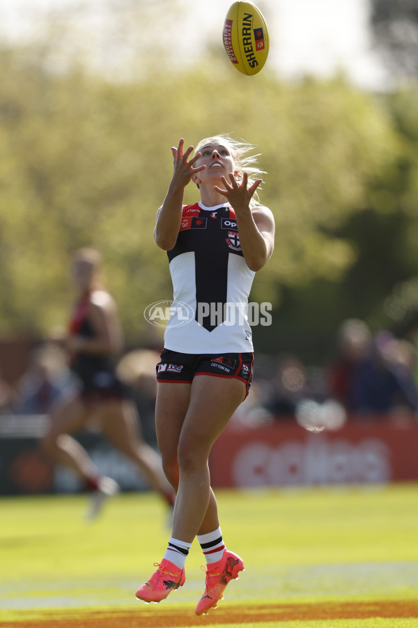 AFLW 2024 Round 03 - Essendon v St Kilda - A-54065068