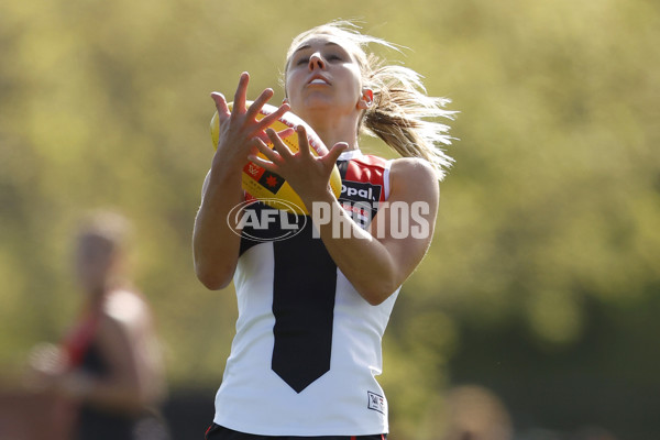 AFLW 2024 Round 03 - Essendon v St Kilda - A-54065069