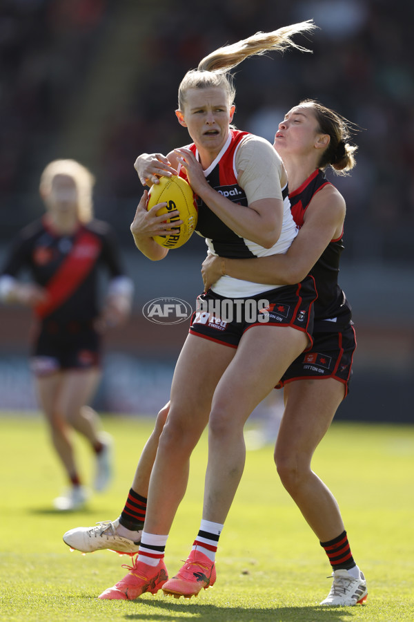 AFLW 2024 Round 03 - Essendon v St Kilda - A-54066315