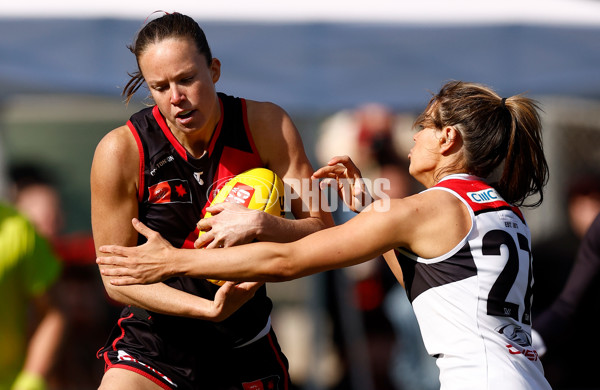 AFLW 2024 Round 03 - Essendon v St Kilda - A-54066354