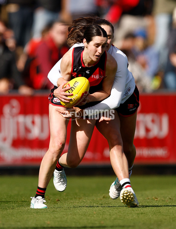 AFLW 2024 Round 03 - Essendon v St Kilda - A-54066363