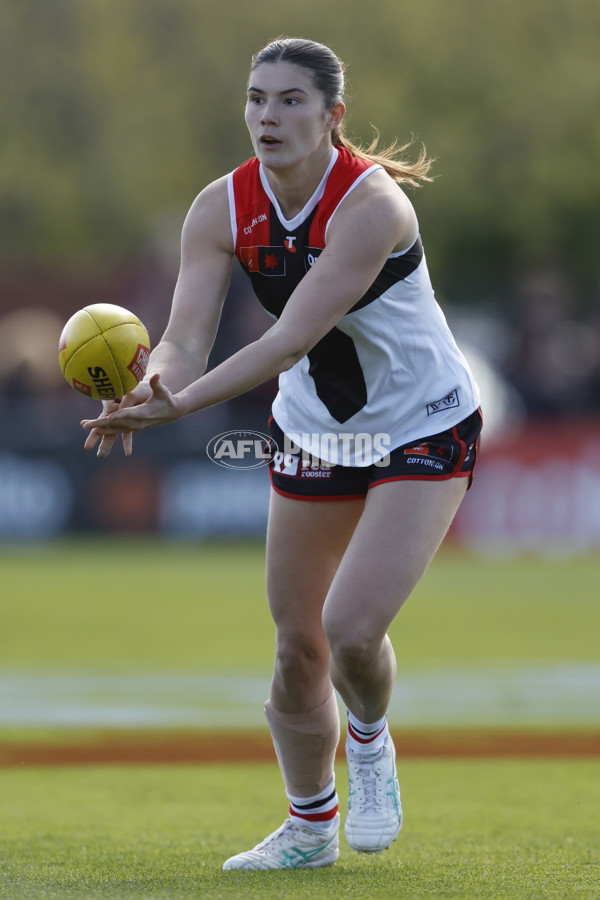 AFLW 2024 Round 03 - Essendon v St Kilda - A-54066386