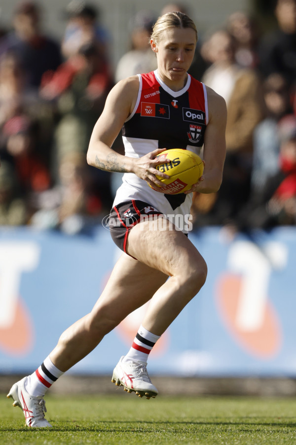 AFLW 2024 Round 03 - Essendon v St Kilda - A-54068439