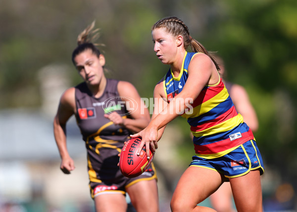 AFLW 2024 Round 03 - Adelaide v Hawthorn - A-54068470