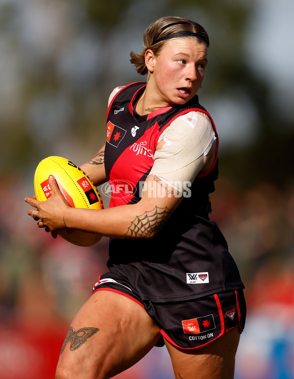 AFLW 2024 Round 03 - Essendon v St Kilda - A-54068762