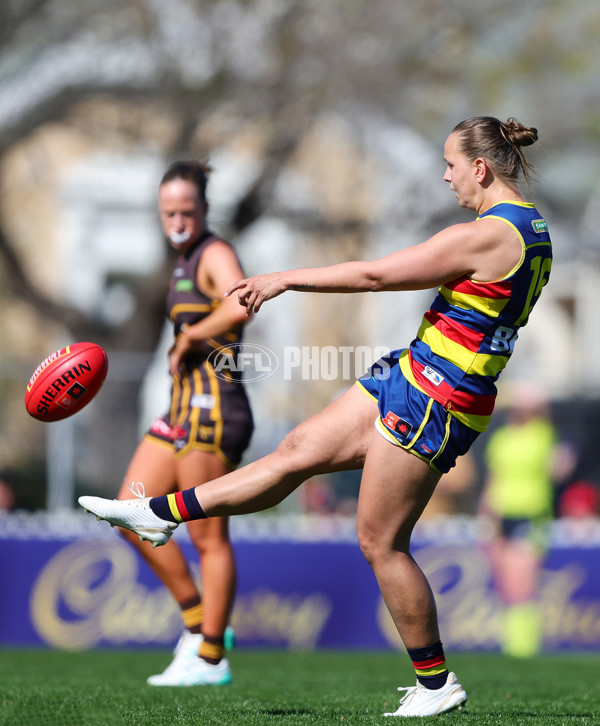 AFLW 2024 Round 03 - Adelaide v Hawthorn - A-54068800