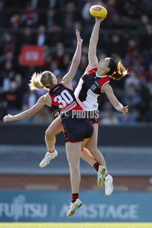 AFLW 2024 Round 03 - Essendon v St Kilda - A-54068820