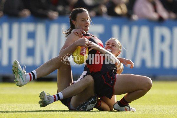 AFLW 2024 Round 03 - Essendon v St Kilda - A-54071484