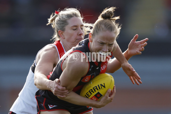 AFLW 2024 Round 03 - Essendon v St Kilda - A-54071488