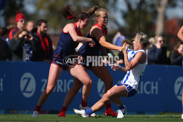 AFLW 2024 Round 03 - Melbourne v North Melbourne - A-54071491