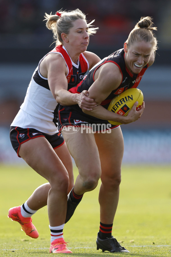 AFLW 2024 Round 03 - Essendon v St Kilda - A-54071493