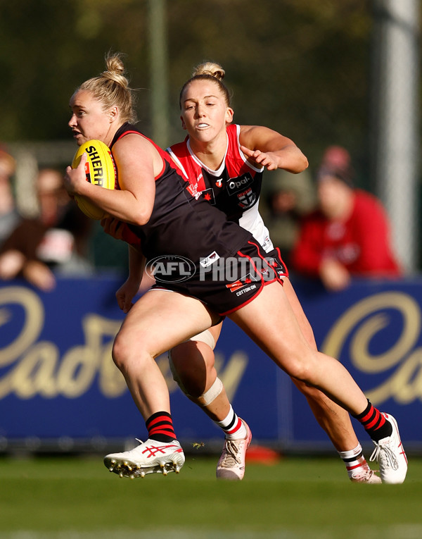 AFLW 2024 Round 03 - Essendon v St Kilda - A-54071504