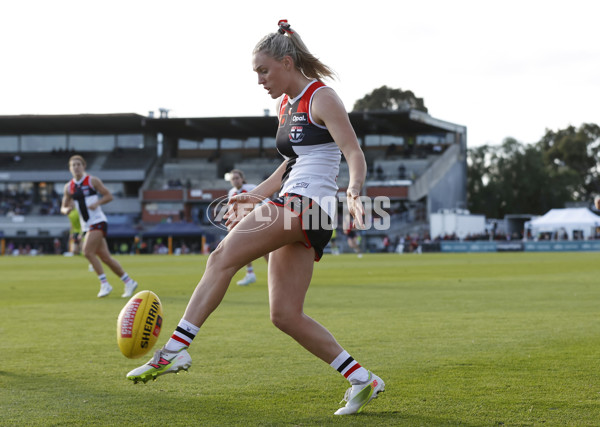 AFLW 2024 Round 03 - Essendon v St Kilda - A-54071527