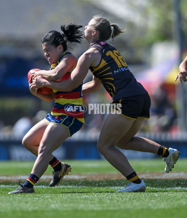 AFLW 2024 Round 03 - Adelaide v Hawthorn - A-54071538