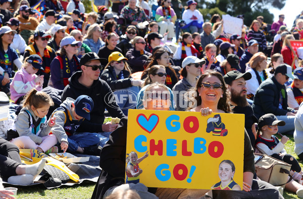 AFLW 2024 Round 03 - Adelaide v Hawthorn - A-54073935