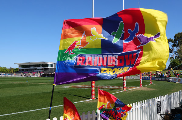 AFLW 2024 Round 03 - Adelaide v Hawthorn - A-54073985