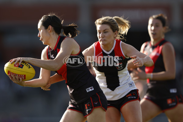 AFLW 2024 Round 03 - Essendon v St Kilda - A-54074094