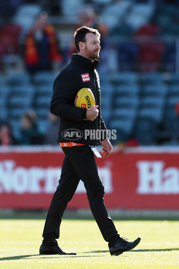 AFLW 2024 Round 03 - GWS v Gold Coast - A-54074102