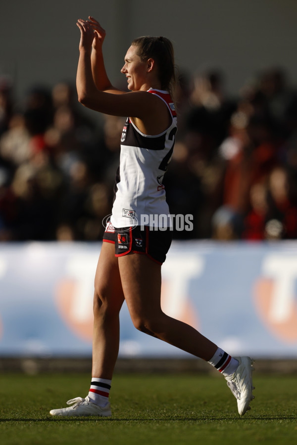 AFLW 2024 Round 03 - Essendon v St Kilda - A-54074121