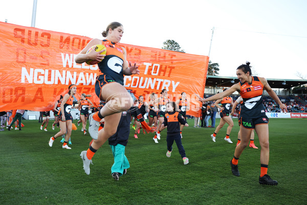 AFLW 2024 Round 03 - GWS v Gold Coast - A-54074176