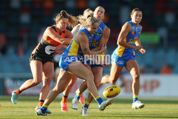 AFLW 2024 Round 03 - GWS v Gold Coast - A-54076436