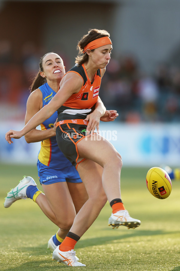 AFLW 2024 Round 03 - GWS v Gold Coast - A-54076461