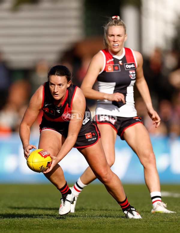 AFLW 2024 Round 03 - Essendon v St Kilda - A-54076829