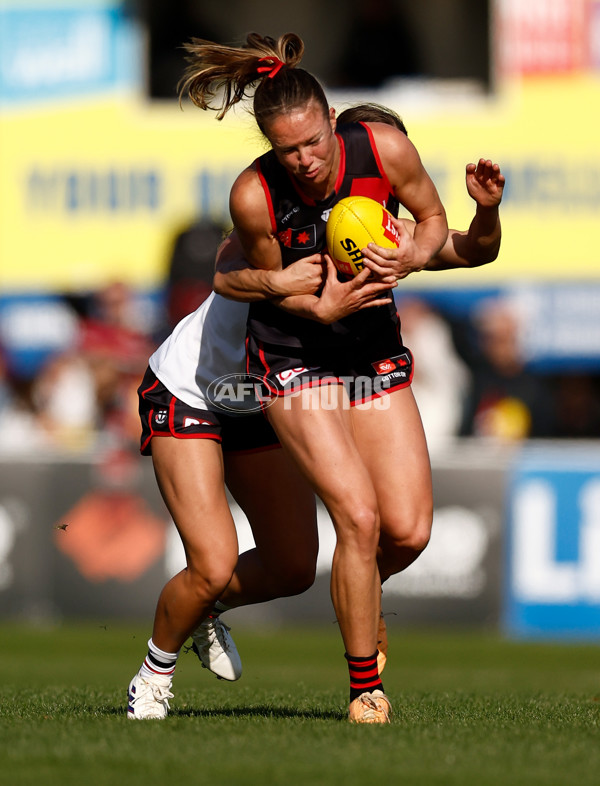 AFLW 2024 Round 03 - Essendon v St Kilda - A-54076860