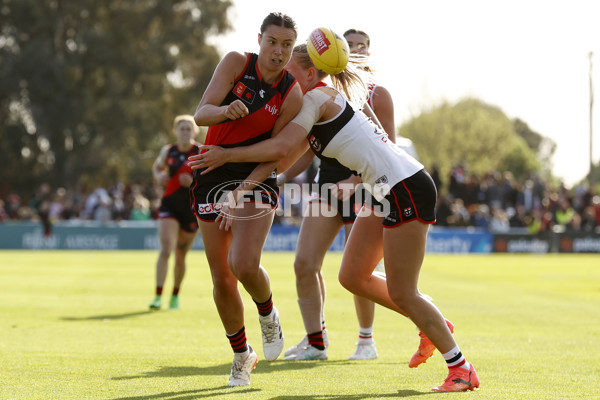 AFLW 2024 Round 03 - Essendon v St Kilda - A-54079041