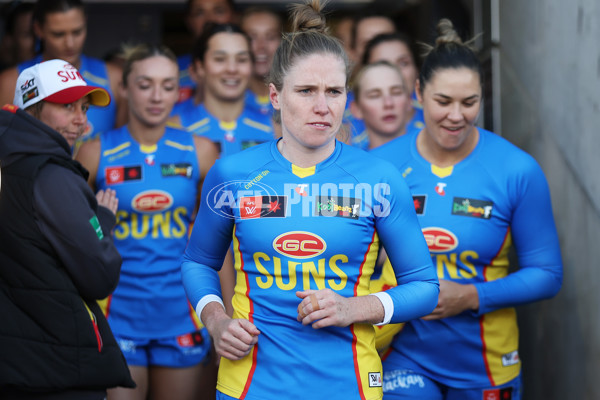 AFLW 2024 Round 03 - GWS v Gold Coast - A-54079048