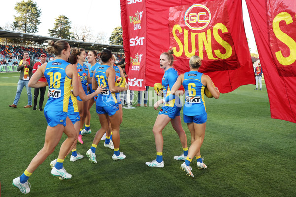 AFLW 2024 Round 03 - GWS v Gold Coast - A-54079049