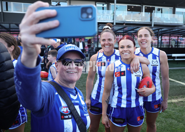 AFLW 2024 Round 03 - Melbourne v North Melbourne - A-54079051