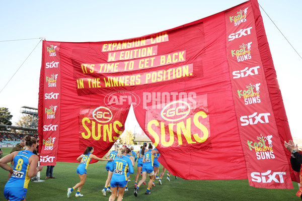 AFLW 2024 Round 03 - GWS v Gold Coast - A-54079052