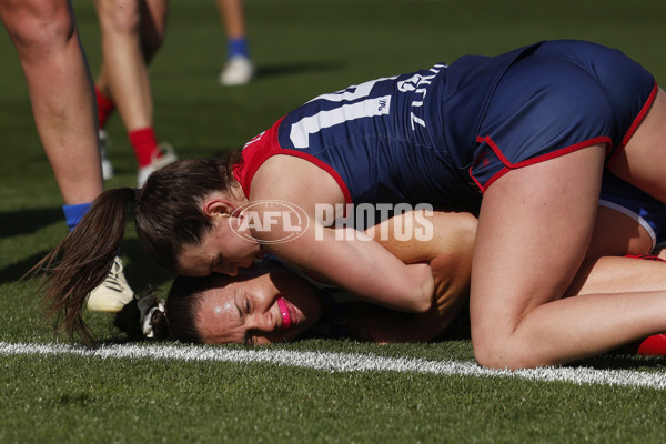 AFLW 2024 Round 03 - Melbourne v North Melbourne - A-54079085