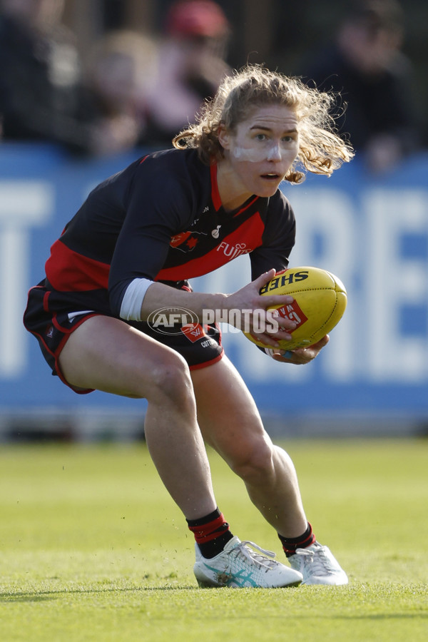 AFLW 2024 Round 03 - Essendon v St Kilda - A-54079097