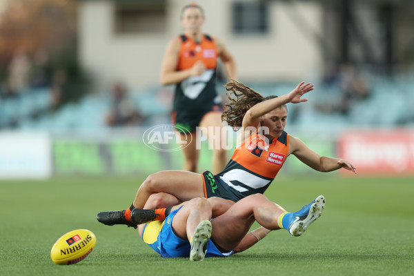 AFLW 2024 Round 03 - GWS v Gold Coast - A-54079750