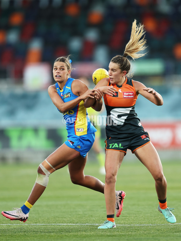 AFLW 2024 Round 03 - GWS v Gold Coast - A-54079777