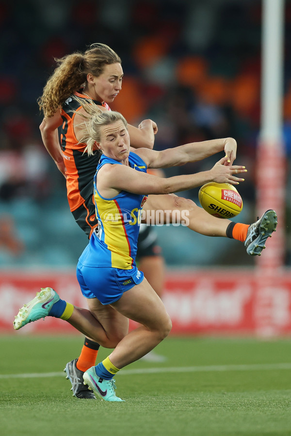 AFLW 2024 Round 03 - GWS v Gold Coast - A-54079778